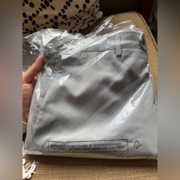 New/Authentic PRADA Wool Cropped Trousers IT54 US44 XXL Grey Flat Front - Picture 7 of 9